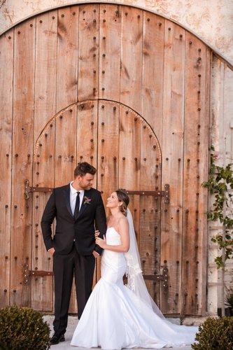 mobile - carousel-hero-element image-8