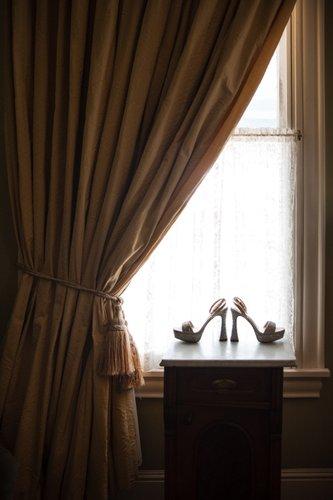 mobile - carousel-hero-element image-4