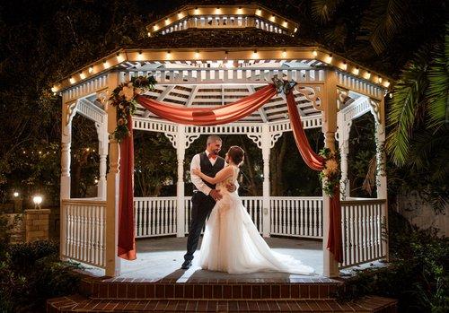 mobile - carousel-hero-element image-0